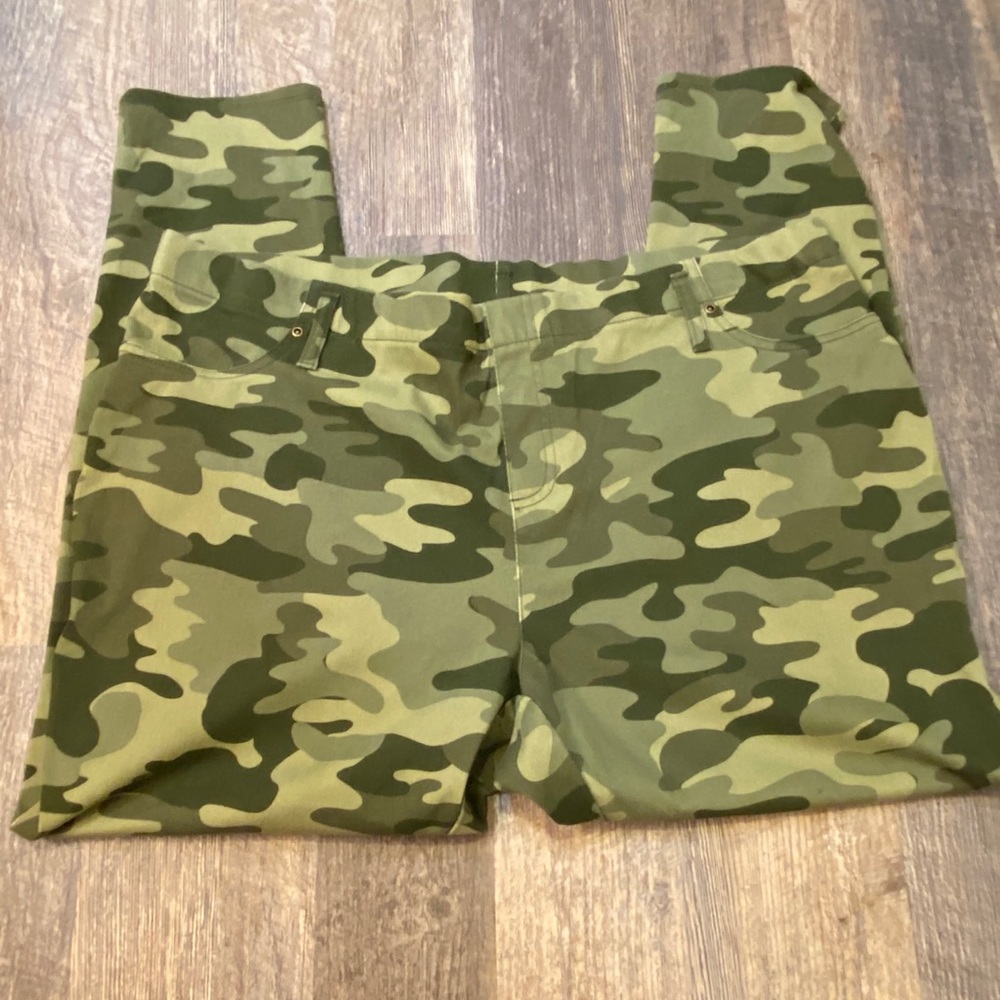 Terra & Sky Camo Leggings